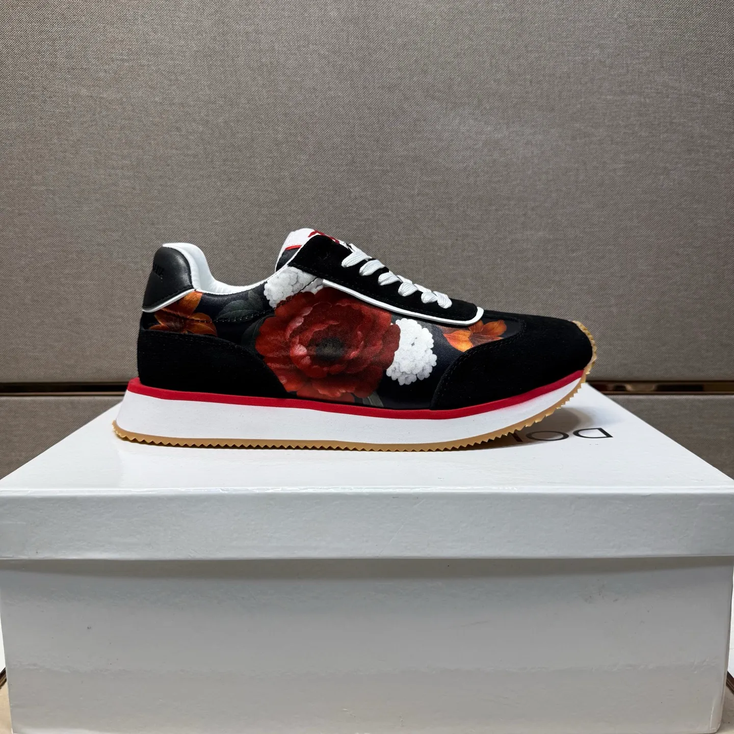 ⬛️Men's shoes💰p462【DG～】Couple casual shoes, 2025z cabinet sales simultaneously 🔶Size: 35-44#️⃣ 🔷2 colors🔜The upper is made of multi-material splicing➕Mesh lining, comfortable and breathable, sole: original comfortable, wear-resistant and non-slip outsole, ⚠️Real 📱Photographed🎬The real thing is better📢📢📢